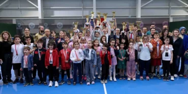 konya-karatayda-23-nisan-turnuvasi-kupalarla-taclandi-8ZmNcUMM.webp