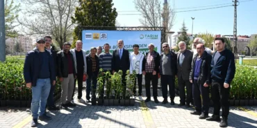 konyada-ciftciye-yuzde-50-hibe-ile-meyve-fidani-destegi-7tEFctyP.webp