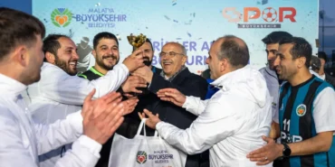 malatya-buyuksehirde-sampiyon-genclik-ve-spor-hizmetleri-dairesi-baskanligi-oldu-SWIvBGxu.webp
