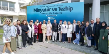 minyatur-ve-tezhip-sanati-ile-antalya-sergisi-acildi-uCfu5bHU.webp