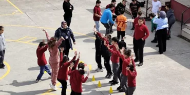 sakaryada-tabletleri-kapat-projesiyle-cocuklara-cevrimdisi-yasam-bilinci-rwJ1DPIW.webp