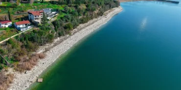 sapanca-kiyilarinda-kacak-iskele-temizliginde-ikinci-etap-JIHP47jd.webp