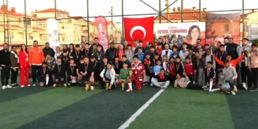 tekirdagda-miniklerden-futbol-resitali-4tRBfJrz.webp