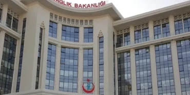 turkiyeden-irana-6-tirlik-saglik-yardimi-zsckM7kI.webp