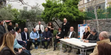 yapay-zeka-ve-yaratici-uretim-urlada-bulustu-JAbAAcdi.webp