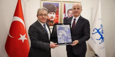 yok-baskani-ozvar-izmirde-rektorlerle-bulustu-xMFNI1HM.webp