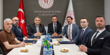 artvinde-aktif-yas-alma-ve-su-cimnastigi-projesi-hayata-gecirildi-fNSYUaKs.webp