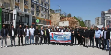 hak-is-ve-hizmet-is-sendikasi-mardinden-1-mayis-mesaji-baris-adalet-ve-dayanisma-icin-meydanlardayiz-XlhJ45aS.webp