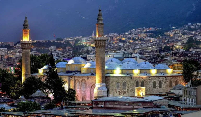 iste-illere-gore-bayram-namazi-saatleri-8Zh5rqWO.webp