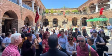 izmir-buyuksehirden-emeklilere-ozel-gezi-programi-HrZ2euOl.webp