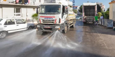 izmirde-tertemiz-narlidere-seferberligi-CVMeEKsS.webp