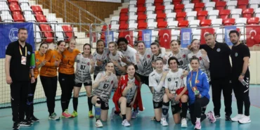 kadinlar-hentbolda-hentbolda-bursa-super-lig-sampiyonu-mhXM6zvG.webp