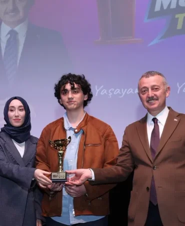 kocaelide-liselerarasi-munazara-finali-heyecani-P5LjHv4u.webp