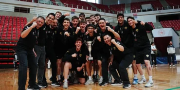 konya-buyuksehir-u16-takimi-turkiye-ucuncusu-hZAqXULR.webp