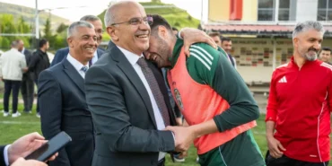 malatya-futboluna-baskan-erden-moral-destegi-VlM89W5e.webp