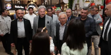 memduh-buyukkilictan-carsi-melikgaziye-ziyaret-OuFtWryi.webp