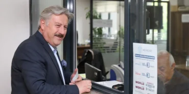 mustafa-palancioglu-vergisini-belediye-veznesinden-odedi-b7RNk9pu.webp