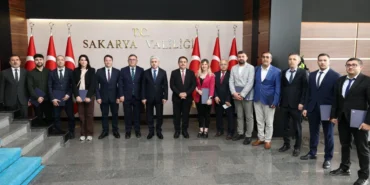 sakaryada-gelecegin-arac-teknoloji-egitimlerini-alan-ogretmenler-sertifikalandi-QsBMxQvi.webp