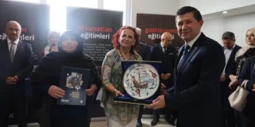 samek-yil-sonu-sergileri-kocaalide-suruyor-T1gC3ycT.webp