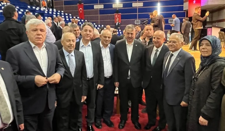 tkb-toplantisinda-buyukkilictan-birlik-vurgusu-vCs2wbEv.webp