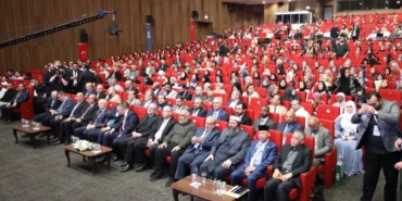 yabanci-akademisyenler-bu-sempozyumda-bulustu-q5CPy111.webp