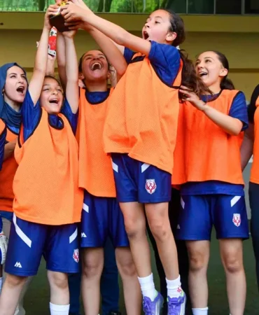 ankarada-anne-kiz-futbol-turnuvasi-coskusu-6sdYxIGP.webp
