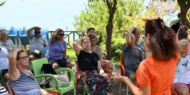 antalya-muratpasadan-parkinson-hastalarina-hareket-destegi-RO7yhnA2.webp