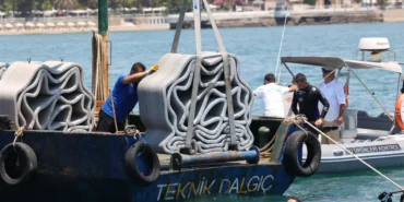 antalyada-yapay-resifler-denizle-bulustu-uGU2STHZ.webp
