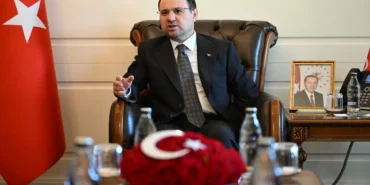 bakan-gurlek-cetelerin-sadece-sokaktaki-tetikcilerini-degil-finansal-damarlarini-da-kesiyoruz-CyQNPCw3.webp