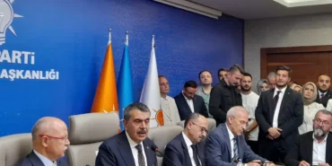 bakan-tekin-bursada-egitimde-donusumu-anlatti-TTWkBm87.webp