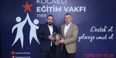 baskan-buyukakin-kevi-ziyaret-etti-5nBv11Ir.webp