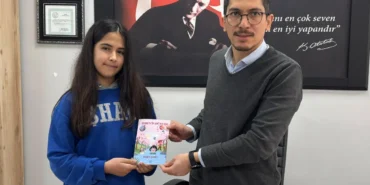 bursada-genc-yazar-zeren-sahinden-ilham-veren-bulusma-aLlyFI7r.webp