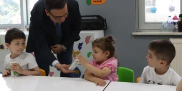 bursada-nilufer-belediyesi-cocuklarin-sut-tuketimini-destekliyor-XFQPaDgc.webp