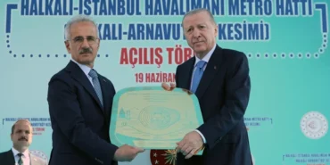 halkali-arnavutkoy-metro-hatti-acildi-turkiye-ulasimda-hizlaniyor-t2N2qyLt.webp