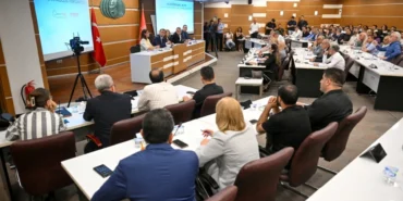 izmir-bornovada-altyapi-hizmetleri-ve-uluslararasi-is-birlikleri-gucleniyor-hhQUYERd.webp
