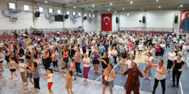 izmir-ciglide-aerobik-ve-dans-coskusu-TD8eSmYA.webp