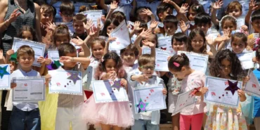 izmit-cinar-cocuk-evlerinde-karne-coskusu-JfZDRbfj.webp