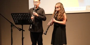 kocaelide-ogrenciler-yil-sonu-konserinde-gururlandirdi-evcikBRC.webp