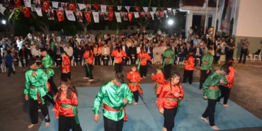 mersin-yenicede-asik-sidki-baba-anma-gecesi-duzenlendi-D85a3r69.webp