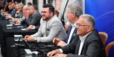 mustafa-palancioglu-halkin-sorularini-yanitladi-RBiTpcO3.webp