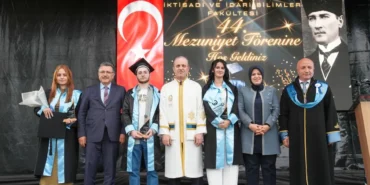 trabzonda-mezuniyet-coskusu-Mvw9g1je.webp