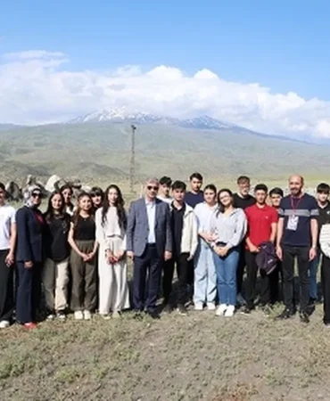 agri-dagi-eteginde-bilim-kafe-bulusmasi-zn6bI7XP.webp