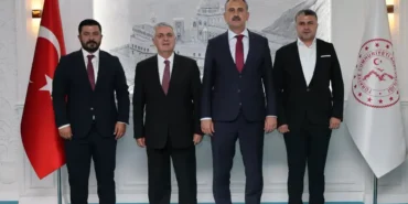 agri-valisi-bozkurt-hakkarili-is-insanlarini-agirladi-ahrmXi9s.webp