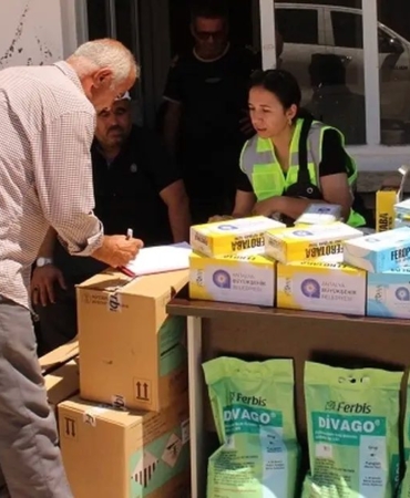 antalya-buyuksehirden-selden-etkilenen-ureticilere-destek-dO2ZIyQC.jpg