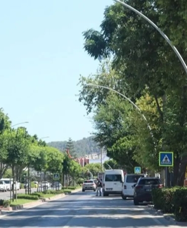 antalya-kemerde-ulasim-ve-cevre-duzenlemelerine-yonelik-calisma-2vyGaYnf.jpg