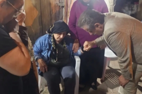 artvin-milletvekili-faruk-celikten-acili-aileye-taziye-ziyareti-BA8pmfCh.jpg