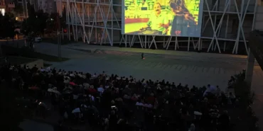 bakirkoyde-acik-hava-sinema-gunleri-basladi-HRltWsy1.webp