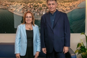 baskan-tugay-guzelbahcede-esnaf-ve-vatandaslarla-bulustu-JMGDdAc3.jpg