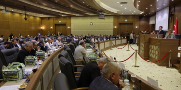 bursa-buyuksehir-meclisinden-stratejik-kararlar-mahalle-afet-konteynerleri-ilcelere-devredildi-tFYrtvKq.webp