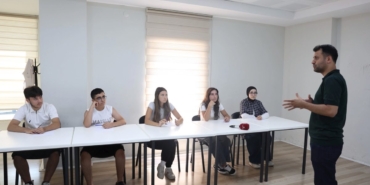 bursa-osmangaziden-genclere-ucretsiz-lgs-destegi-P3kGZh6T.jpg